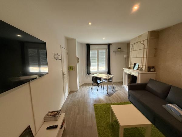 Maison d'habitation divisé en 3 appartements