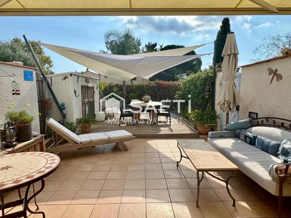 Maison mitoyenne d’un coté,3 chambres,1 bureau ,jardin