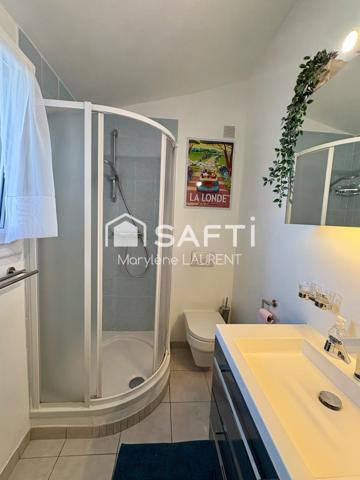 Maison mitoyenne d’un coté,3 chambres,1 bureau ,jardin