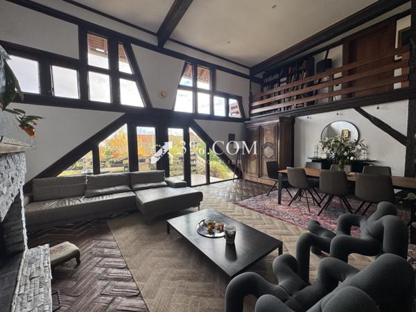 Maison 7 pièce(s) 5 chambre(s) 290 m²