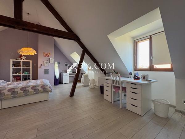 Maison 7 pièce(s) 5 chambre(s) 290 m²