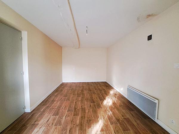 MAISON EN PIERRE DE 91M² A RENOVER- SAINT FULGENT