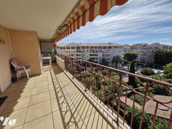 Appartement T4 - CENTRE VILLE - DERNIER ETAGE - TERRASSE - GARAGE