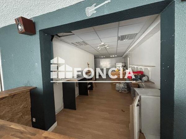 Location Local commercial 3 pièces 90 m² - 1690 ROUTE DE LYON Soyon 07130