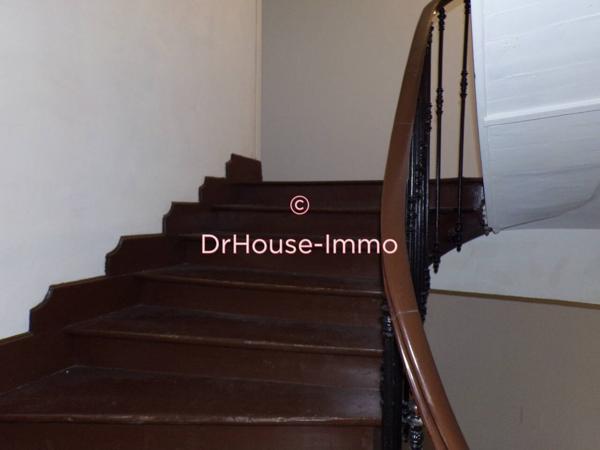 Immeuble à vendre 13 pièces de 450 m²