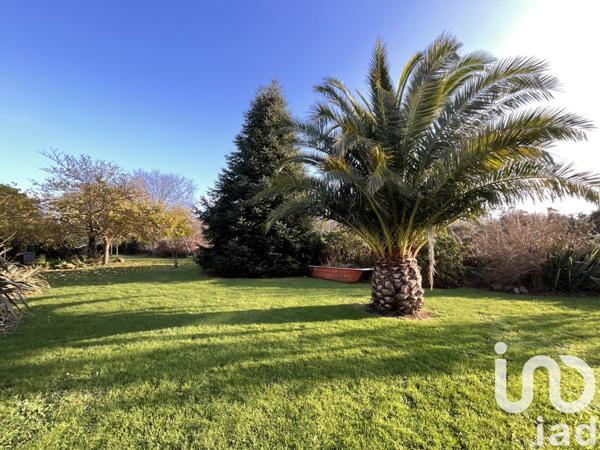 Demeure 7 pièces de 167 m² à Pleumeur-Bodou (22560)