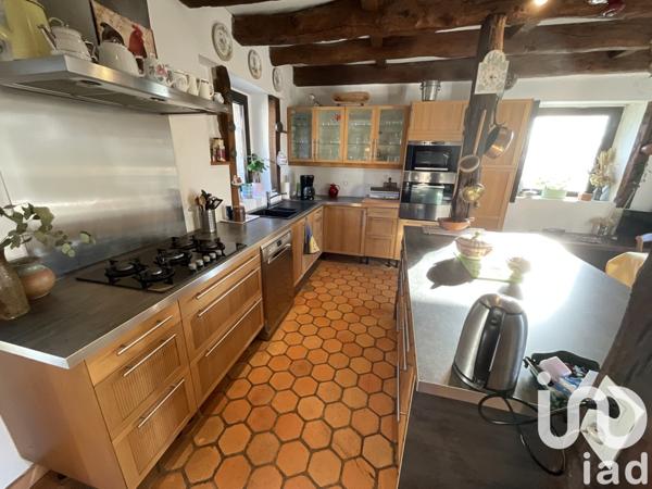 Demeure 7 pièces de 167 m² à Pleumeur-Bodou (22560)