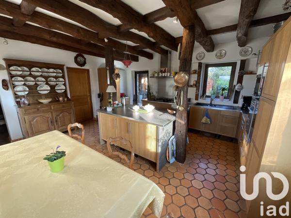 Demeure 7 pièces de 167 m² à Pleumeur-Bodou (22560)