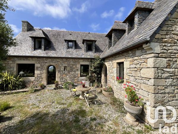 Demeure 7 pièces de 167 m² à Pleumeur-Bodou (22560)