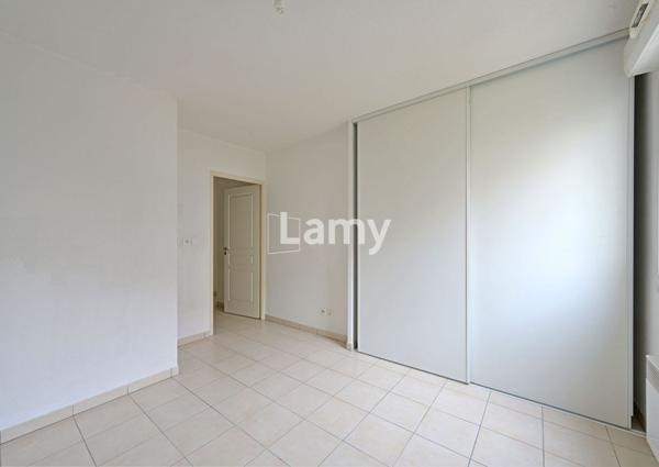 Parking + appartement