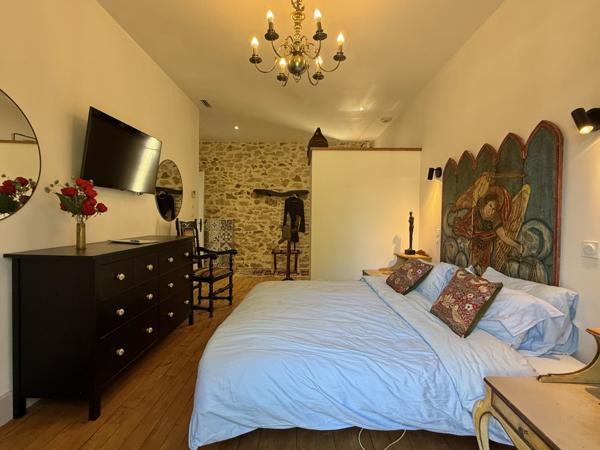 Saint-Vite (47500) LOT ET GARONNE Saint Vite Maison en pierre avec 3 chambres, maison des ami et jardin