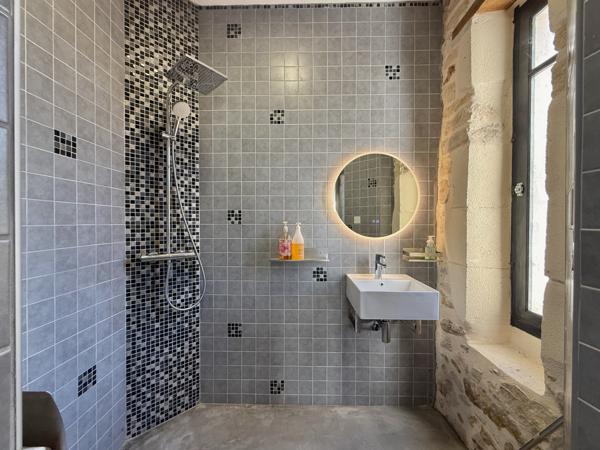 Saint-Vite (47500) LOT ET GARONNE Saint Vite Maison en pierre avec 3 chambres, maison des ami et jardin