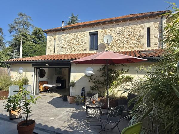 Saint-Vite (47500) LOT ET GARONNE Saint Vite Maison en pierre avec 3 chambres, maison des ami et jardin