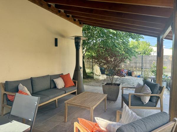 Saint-Vite (47500) LOT ET GARONNE Saint Vite Maison en pierre avec 3 chambres, maison des ami et jardin