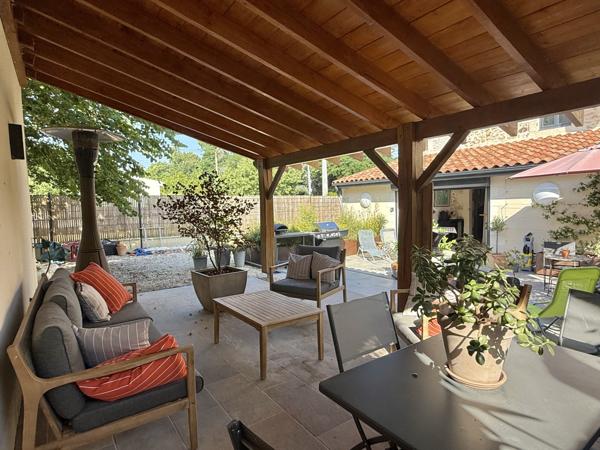 Saint-Vite (47500) LOT ET GARONNE Saint Vite Maison en pierre avec 3 chambres, maison des ami et jardin