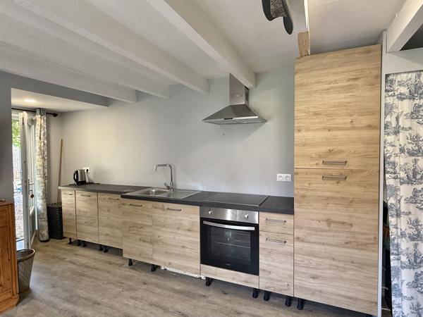 Saint-Vite (47500) LOT ET GARONNE Saint Vite Maison en pierre avec 3 chambres, maison des ami et jardin