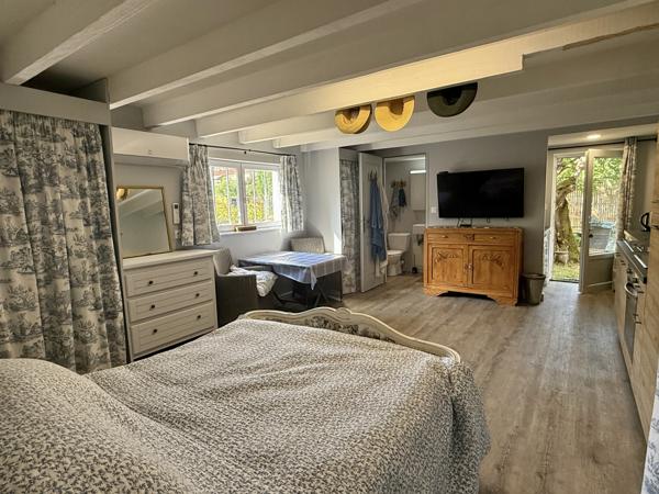 Saint-Vite (47500) LOT ET GARONNE Saint Vite Maison en pierre avec 3 chambres, maison des ami et jardin