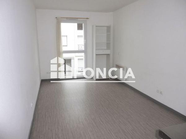 Location Studio 19.3 m² - 34 RUE MARCELLIN BERTHELOT La Roche Sur Yon 85000