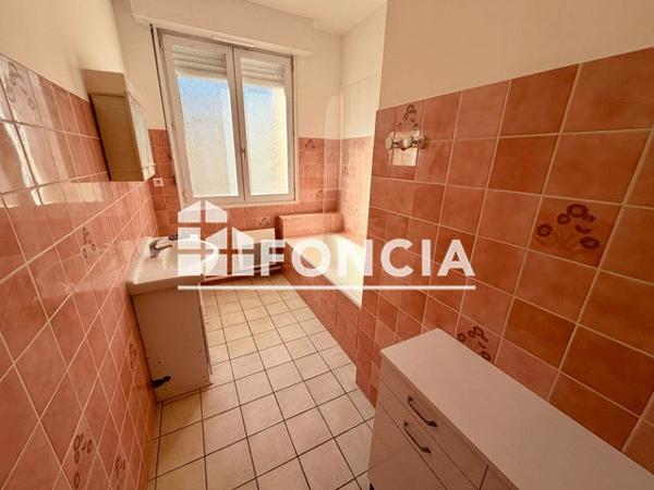 Location Appartement 2 pièces 53 m² - 13 RUE DE PARIS RESIDENCE MATHILDE Arras 62000