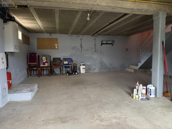 Maison à vendre à Guingamp dans les Côtes-d'Armor (22200), ref : 22064-1323