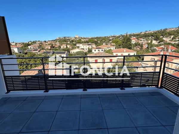 Location Studio 30 m² - PARENTHESE Vitrolles 13127