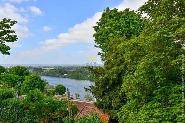 Appartement VUE SUR SEINE 262 000 € **  - Référence  2074