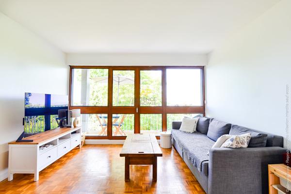 Appartement VUE SUR SEINE 262 000 € **  - Référence  2074