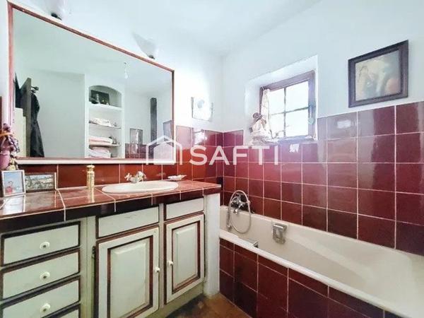 Ancienne bâtisse en pierre T5