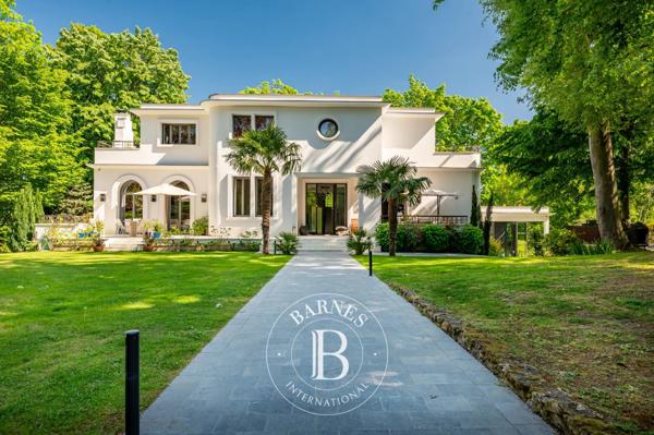 Rueil-Malmaison, Maison 5 Chambres -  500 m² à vendre