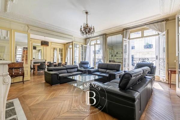 Rueil-Malmaison, Maison 5 Chambres -  500 m² à vendre