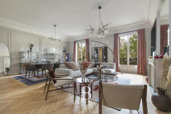 Rueil-Malmaison, Maison 5 Chambres -  500 m² à vendre