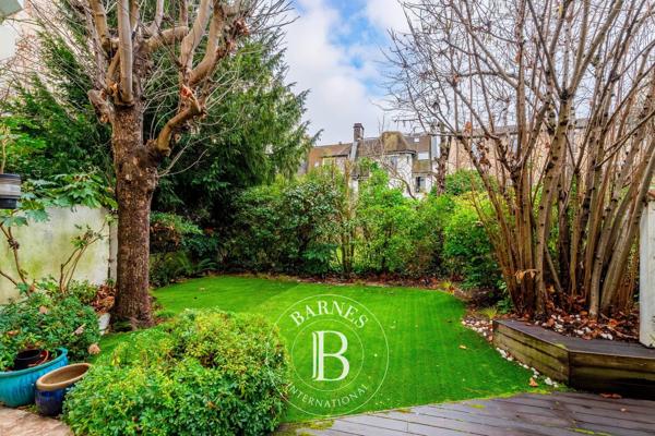 Rueil-Malmaison, Maison 5 Chambres -  500 m² à vendre