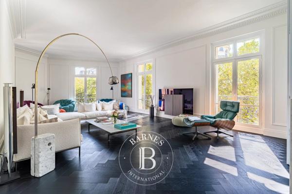 Rueil-Malmaison, Maison 5 Chambres -  500 m² à vendre