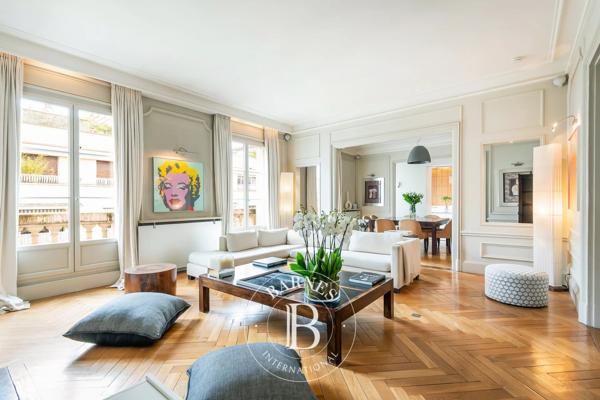 Rueil-Malmaison, Maison 5 Chambres -  500 m² à vendre
