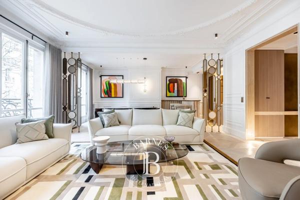 Rueil-Malmaison, Maison 5 Chambres -  500 m² à vendre