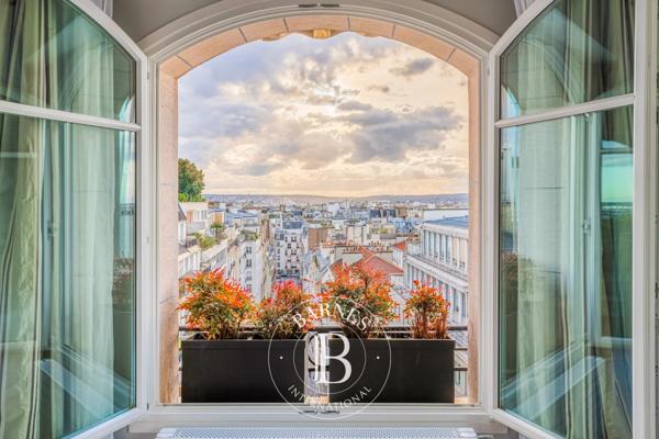Rueil-Malmaison, Maison 5 Chambres -  500 m² à vendre