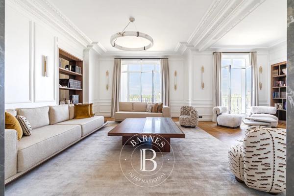 Rueil-Malmaison, Maison 5 Chambres -  500 m² à vendre