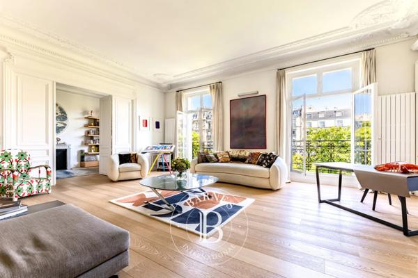 Rueil-Malmaison, Maison 5 Chambres -  500 m² à vendre
