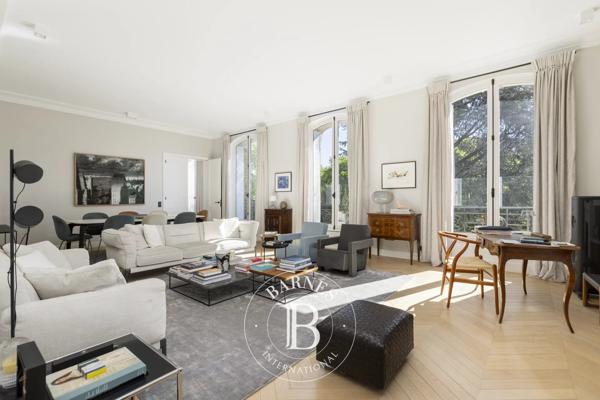 Rueil-Malmaison, Maison 5 Chambres -  500 m² à vendre
