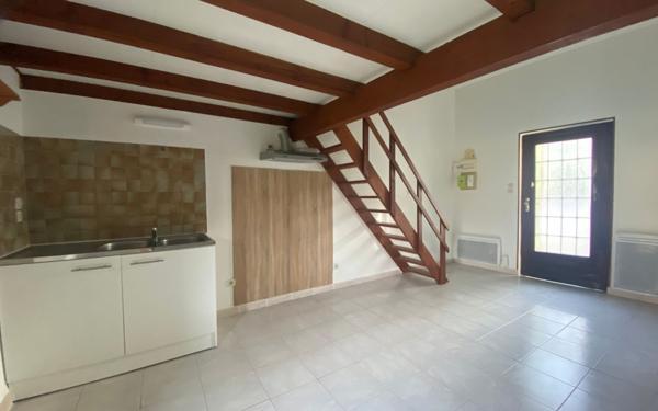 Maison à louer    2 pièces • 34,99 m2 Labastide-Saint-Pierre