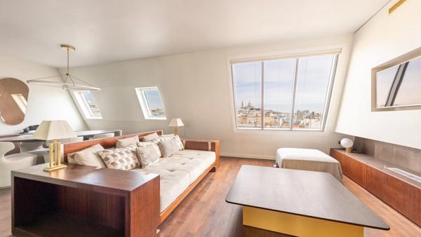 Appartement Paris 18e - RUE D'AMSTERDAM