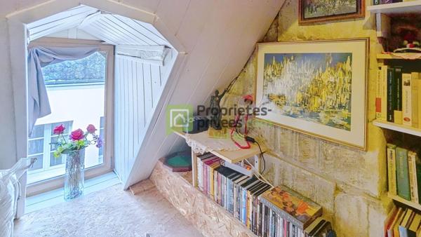 Maison de bourg. Viager occupé. BOURGUEIL