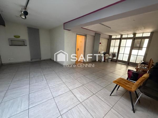 VALREAS, 84600, ANCIEN HÔTEL à rénover