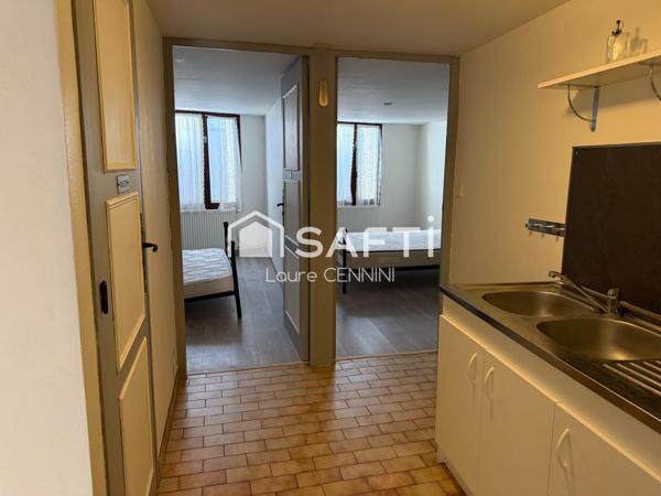 VALREAS, 84600, ANCIEN HÔTEL à rénover
