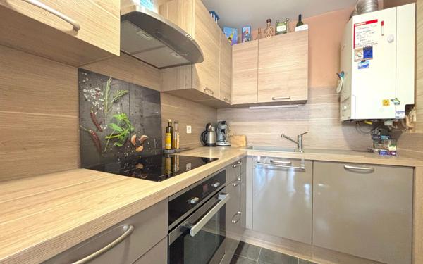 Appartement à vendre    3 pièces •  Saint-Germain-lès-Corbeil