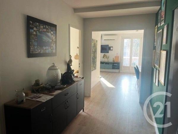 Appartement F5 à vendre  5 pièces - 106,70 m2 HYERES - 83