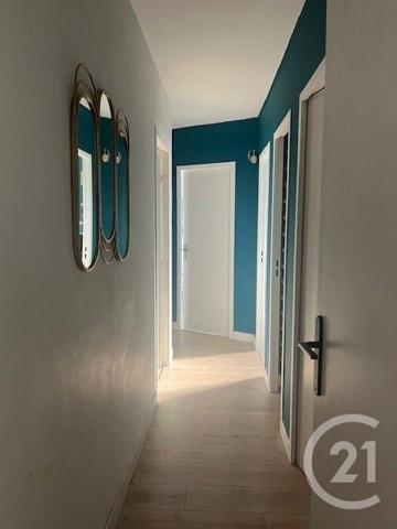 Appartement F5 à vendre  5 pièces - 106,70 m2 HYERES - 83