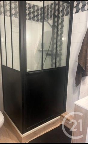 Appartement F5 à vendre  5 pièces - 106,70 m2 HYERES - 83