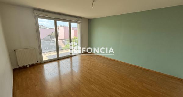 Location Appartement 3 pièces 70 m² - Reims 51100