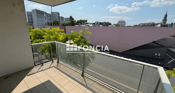 Location Appartement 3 pièces 70 m² - Reims 51100